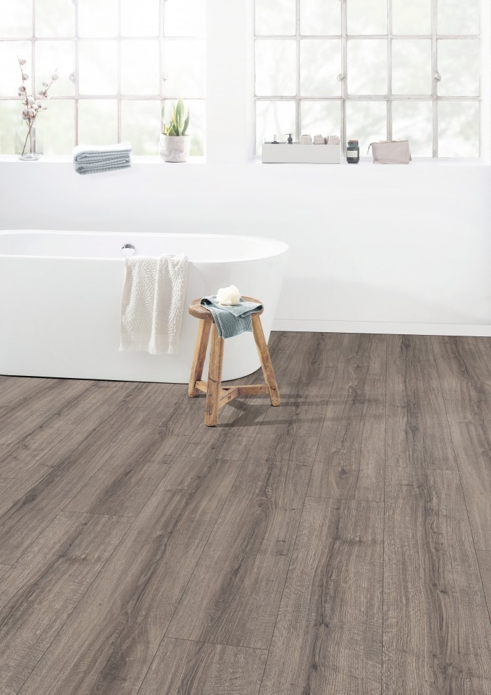 Egger EL2403 Dub Sherman sivý AQUA+ Large - náhľad