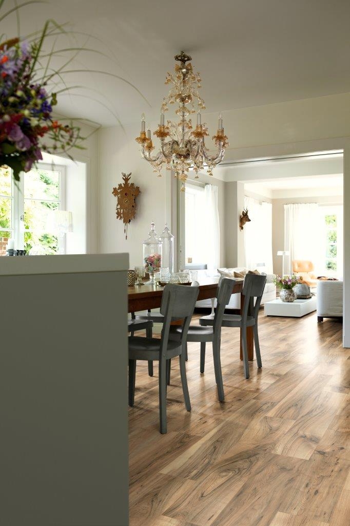 Egger EL1071 Orech Perganti hnedý AQUA - náhľad